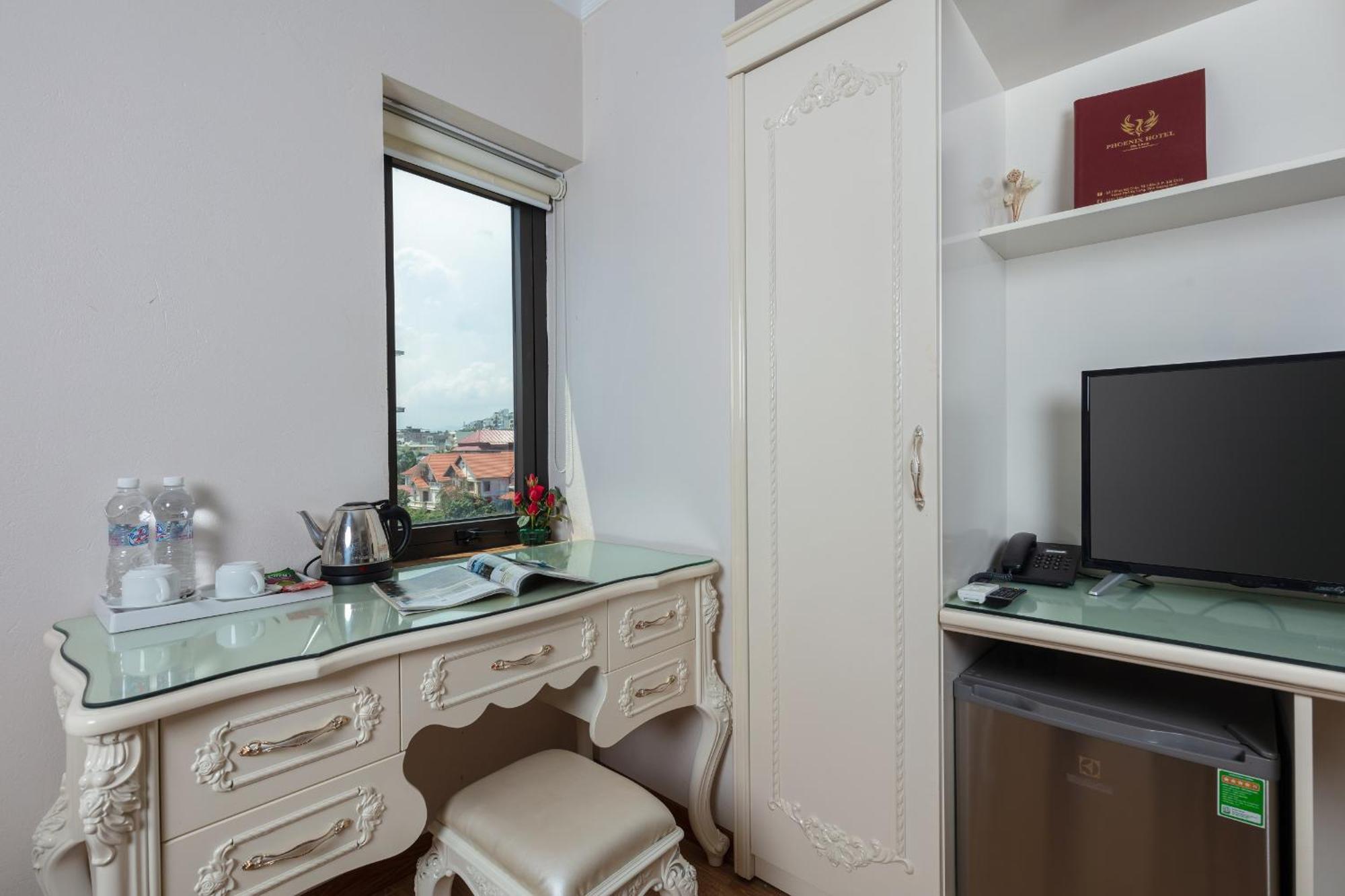 Phoenix Hotel Халонг Экстерьер фото